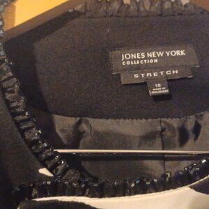 Jones New York Animal Print Jacket New with 2 slight stains Buttons cover stains